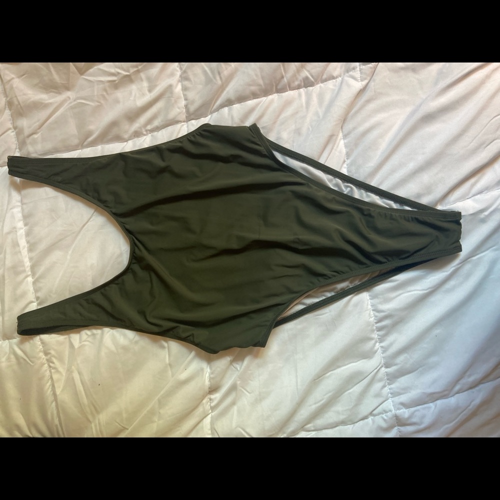 Bathing suit- Neverworn